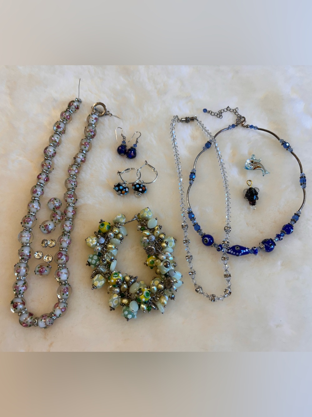 Vintage Murano & wedding cake style beads lot